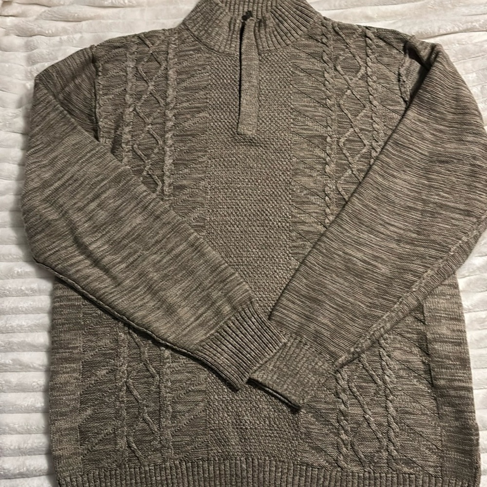 NWOT mens  1/4 zip sweater